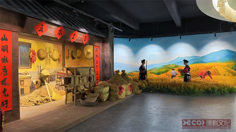VR展館設(shè)計(jì)中如何展示科學(xué)與技術(shù)的創(chuàng)新成果？