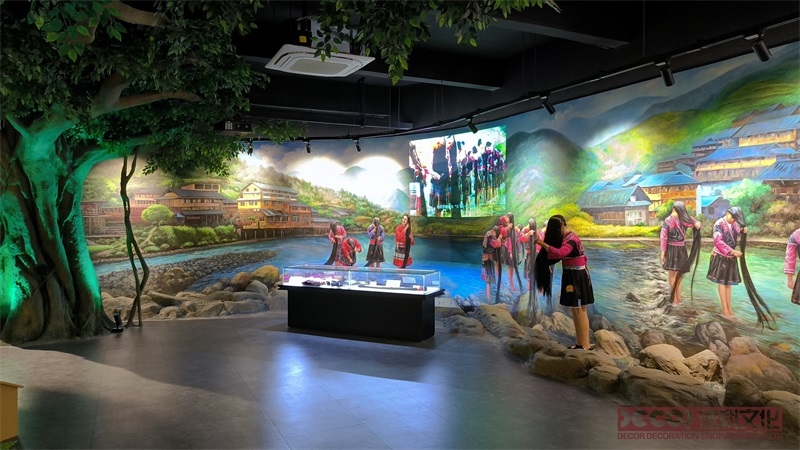 VR展館設(shè)計(jì)中如何結(jié)合虛擬現(xiàn)實(shí)和增強(qiáng)現(xiàn)實(shí)技術(shù)？