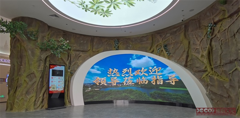 如何進行博物館裝修的定期評估與更新？